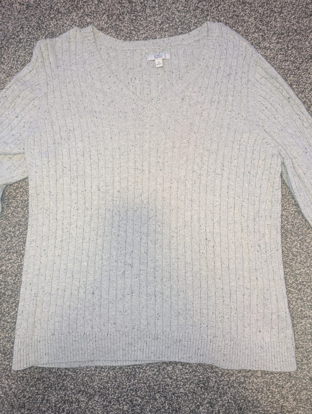croft & barrow women's XL  Light Heather Gray V-Neck Cable Sweater